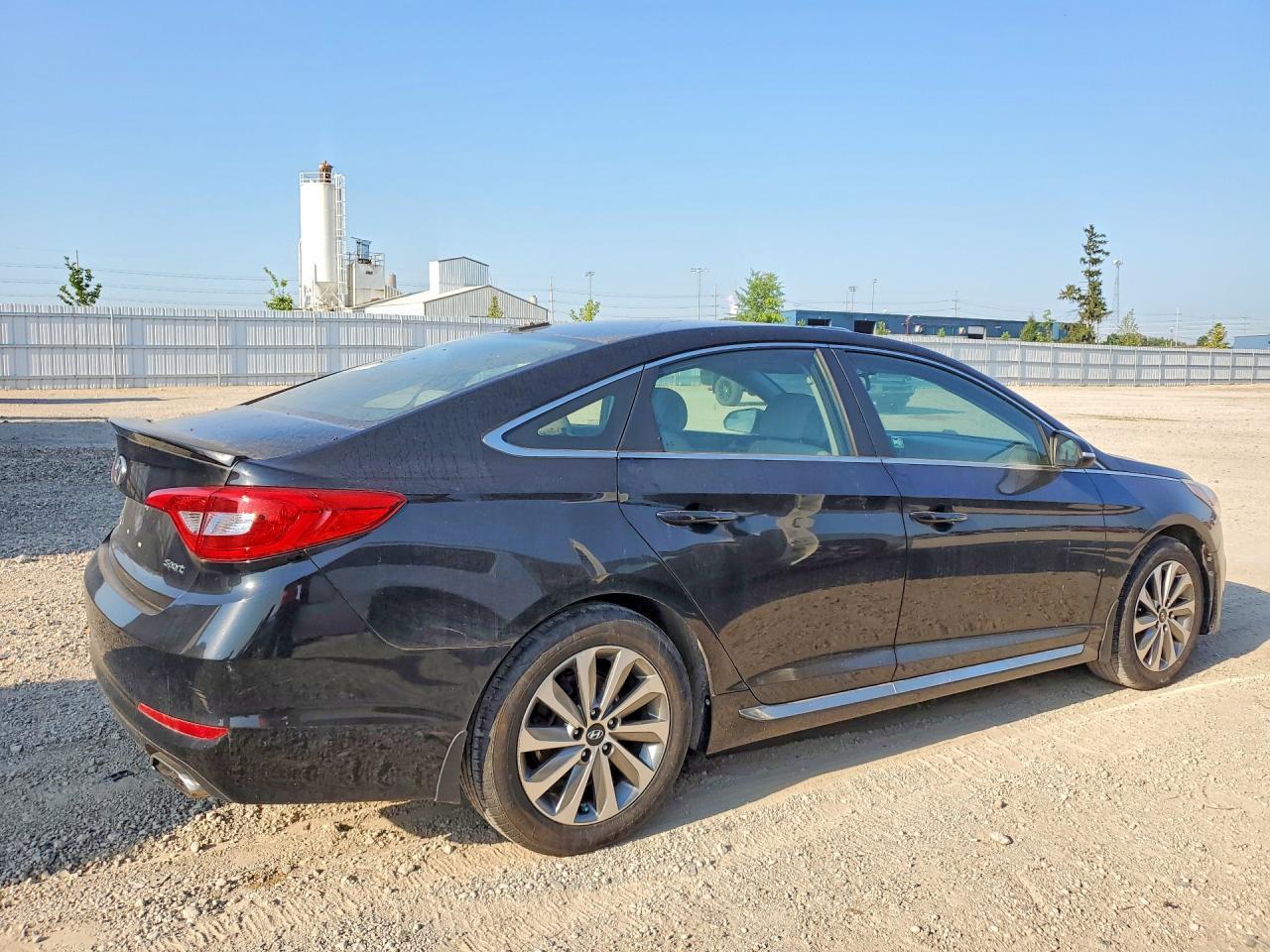 2016 Hyundai Sonata Sport - Image 3
