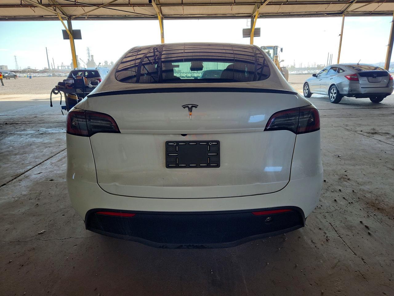 2024 Tesl Model Y - Фото 6