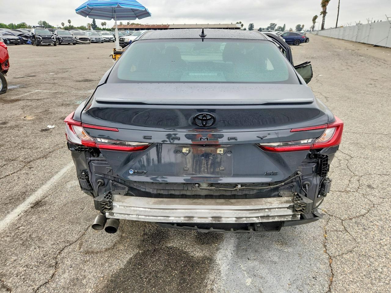 2025 Toyota Camry Se - Image 6