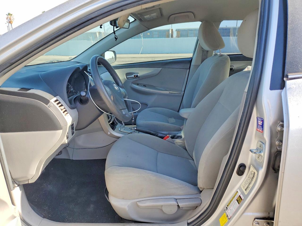 2013 Toyota Corolla - Image 7
