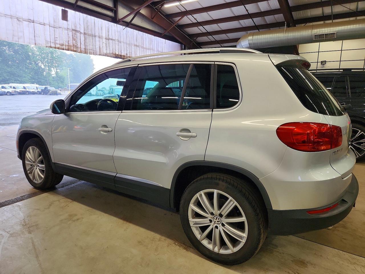 2012 Volkswagen Tiguan S - Image 2