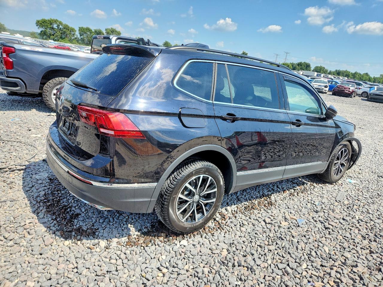 2021 Volkswagen Tiguan Se - Image 3