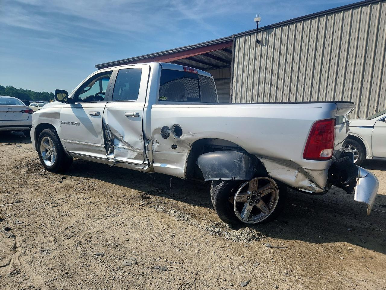 2011 Dodge Ram 1500 - Фото 2