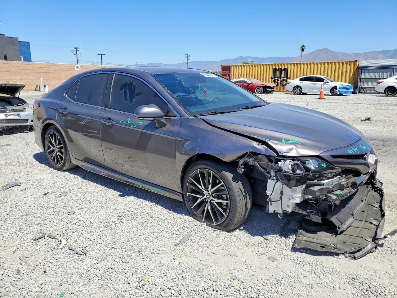 2024 Toyota Camry Se - Image 4