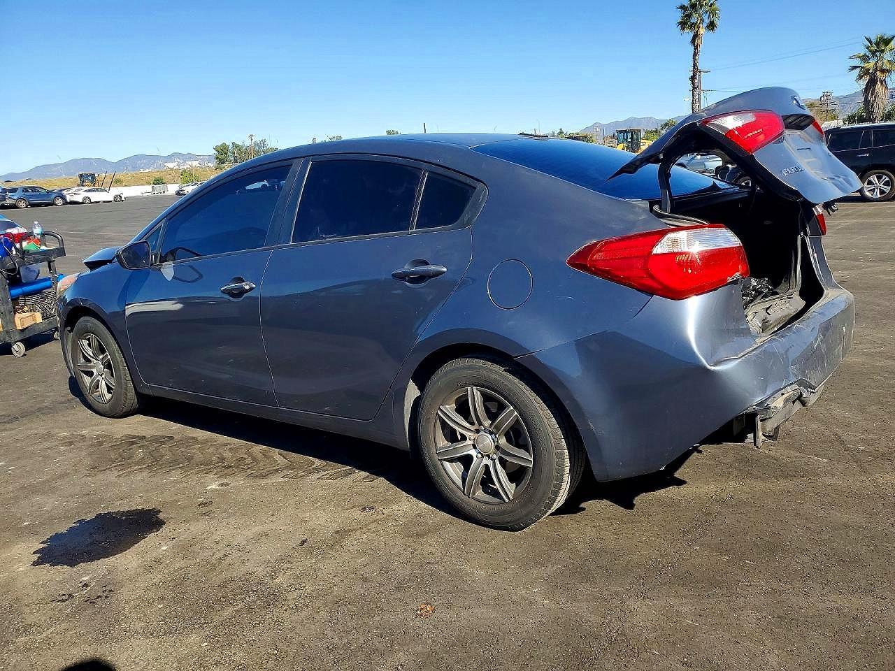 2014 Kia Forte Lx - Image 2