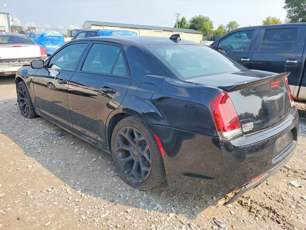 2019 Chrysler 300 S - Image 2