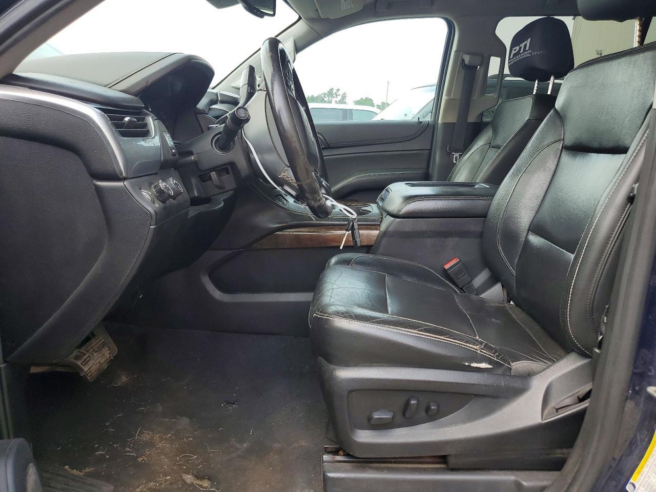 2019 Chevrolet Suburban K1500 Lt - Image 7