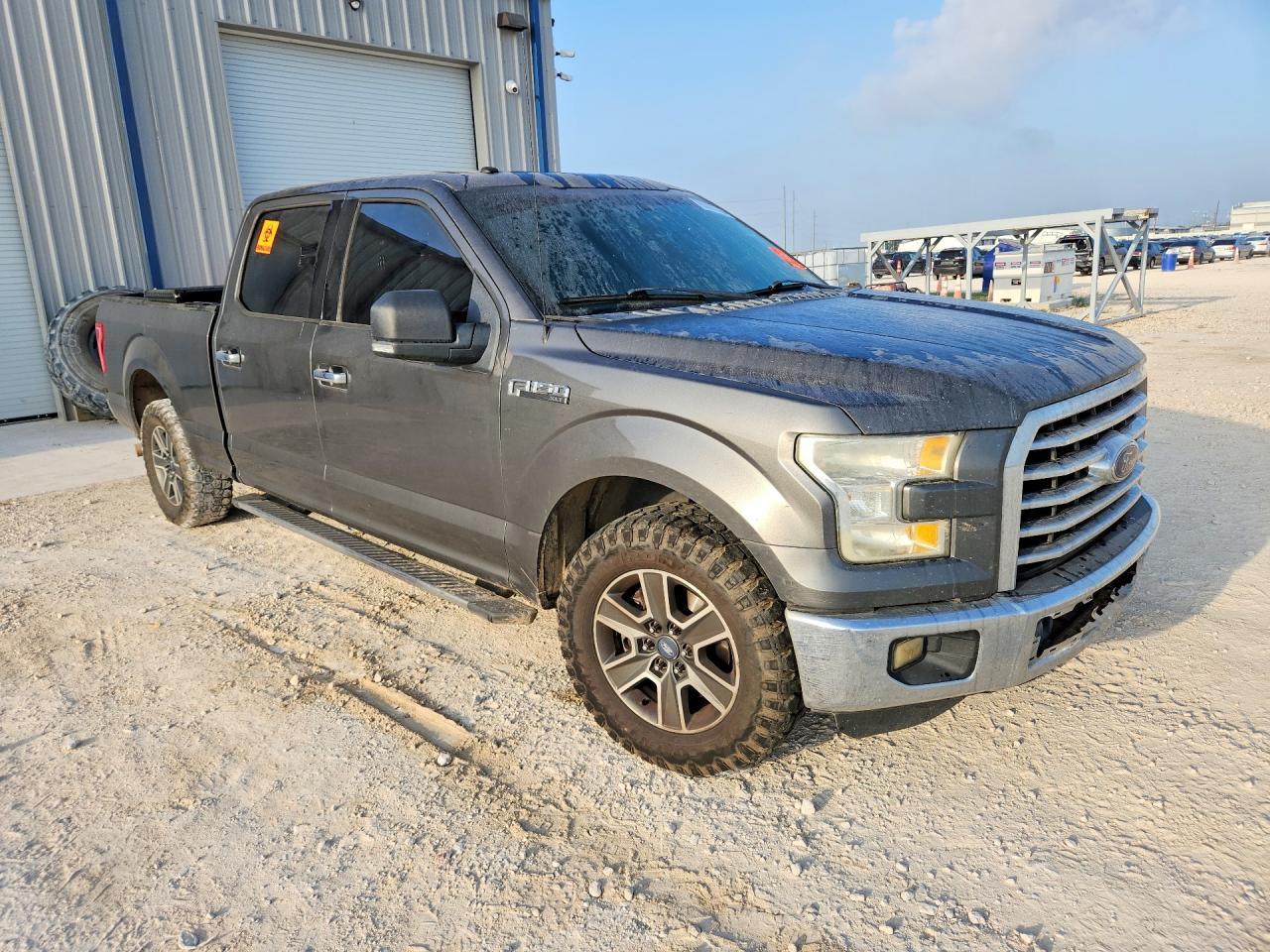 2016 Ford F150 Supercrew - Фото 4