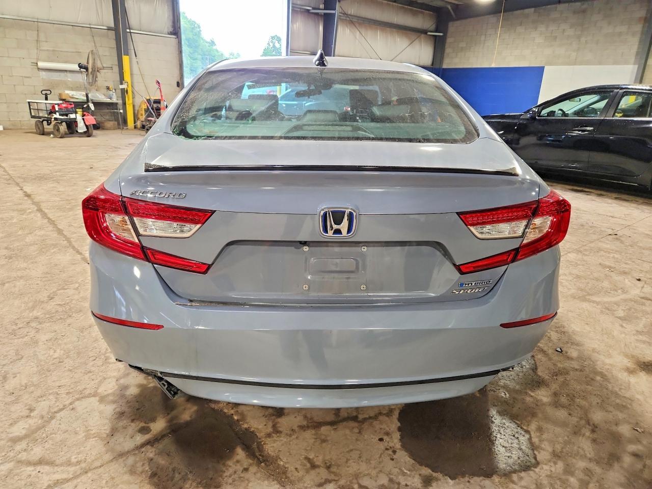 2022 Honda Accord Hybrid Sport - Image 6