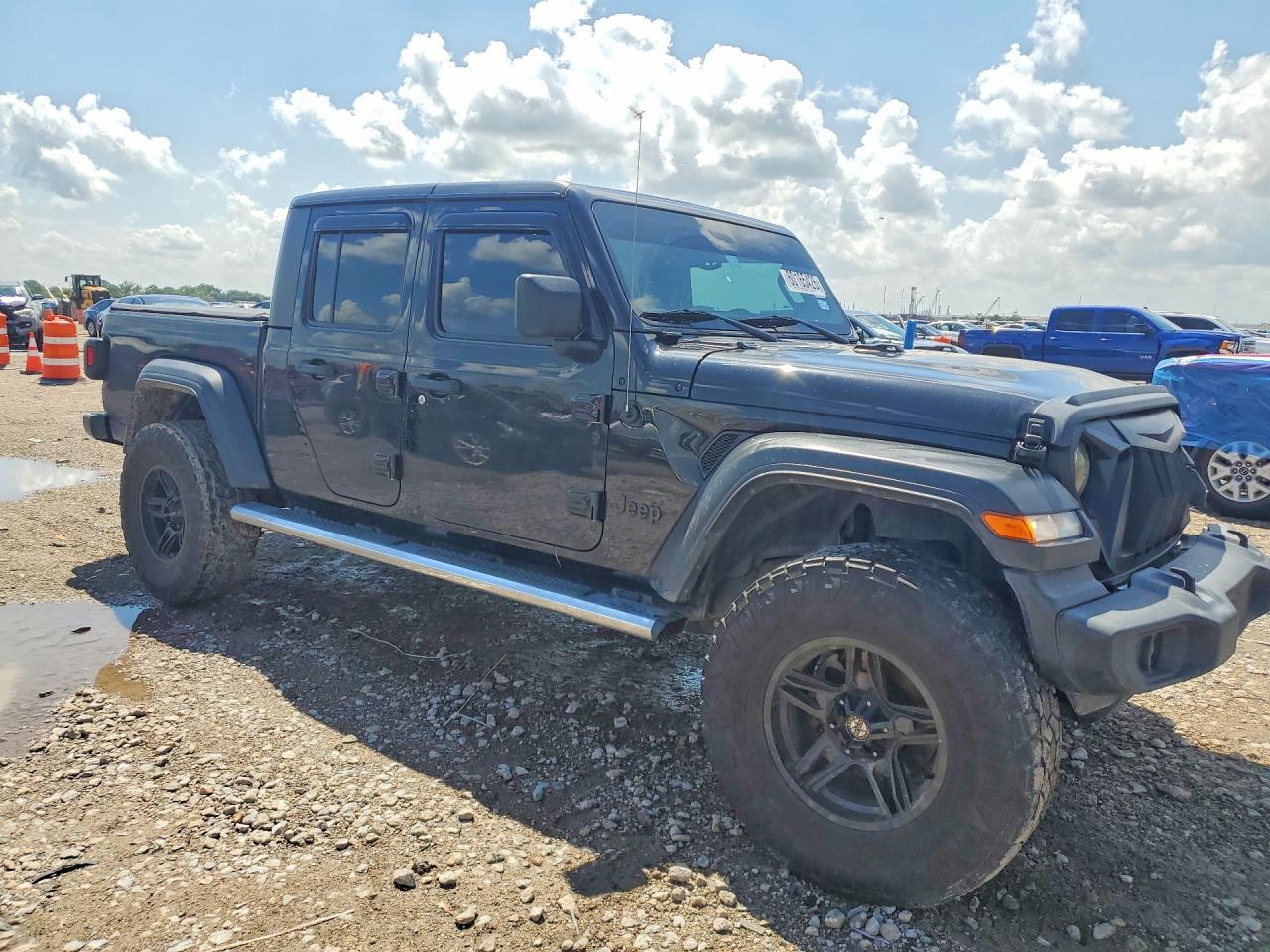 2020 Jeep Gladiator Sport - Фото 4