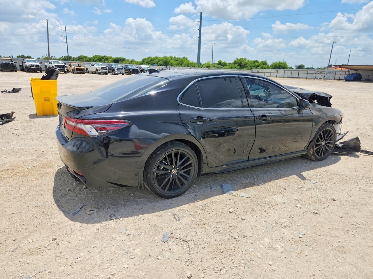 2024 Toyota Camry Xse - Фото 3