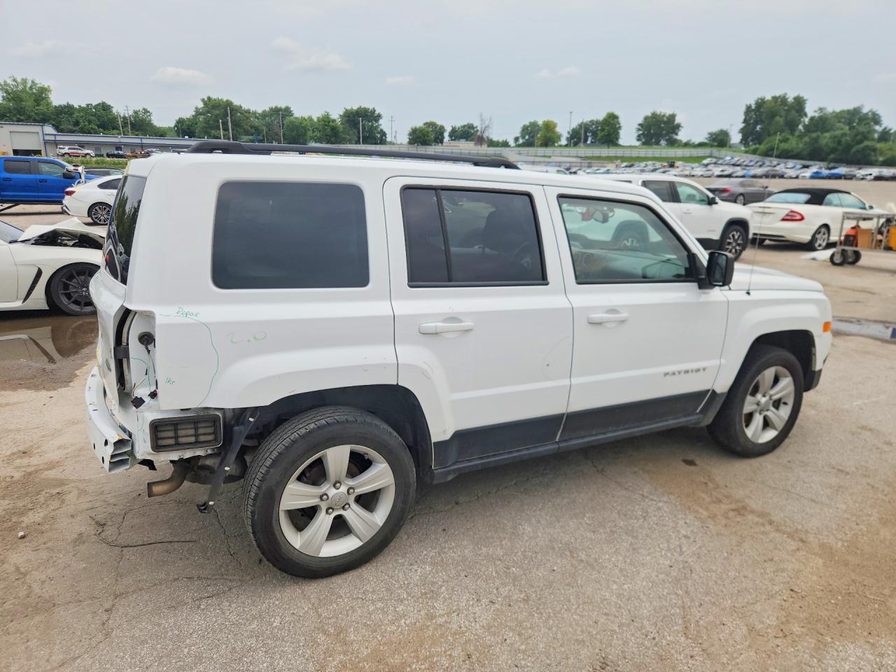2016 Jeep Patriot Latitude - Image 3