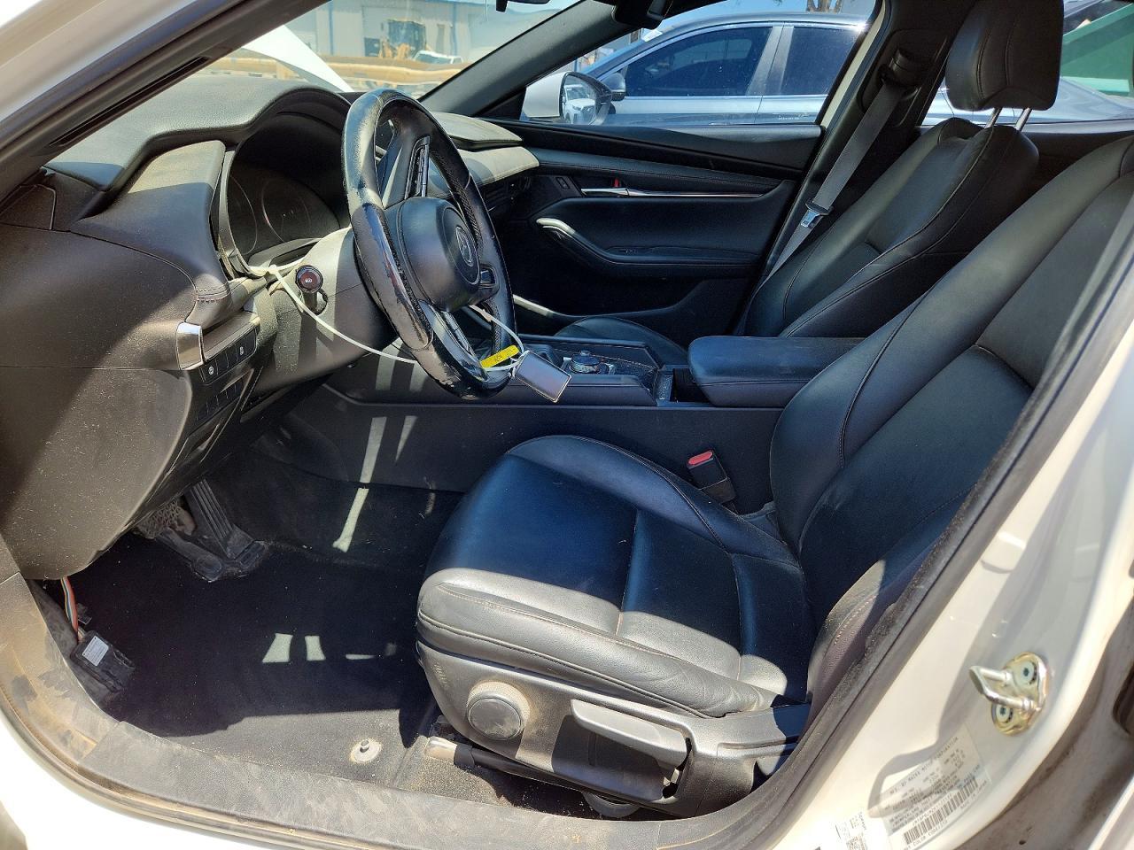 2019 Mazda 3 - Image 7