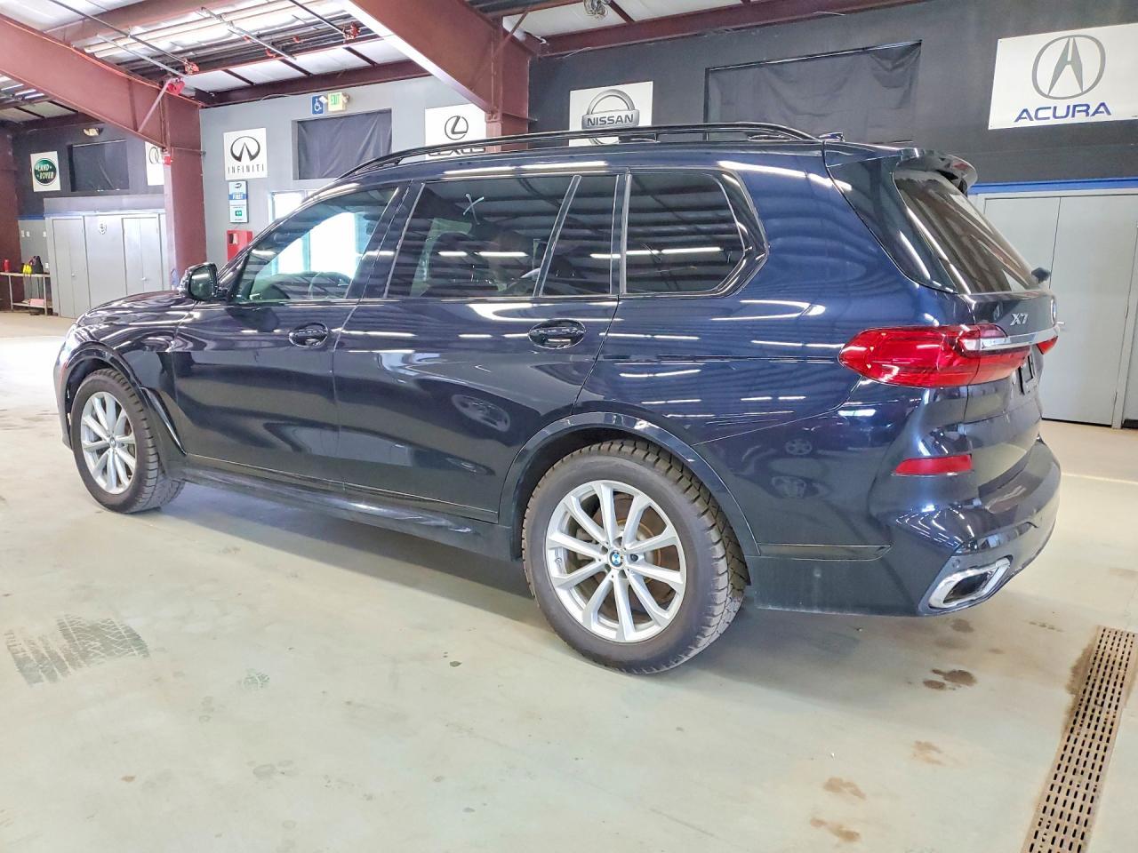 2019 BMW X7 xDrive50I - Image 2