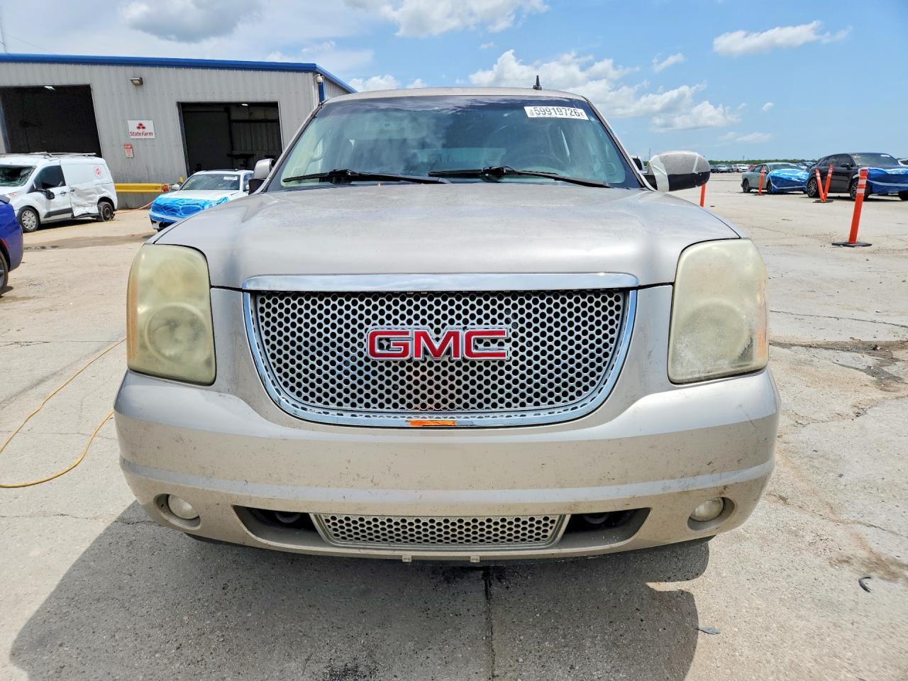 2008 GMC Yukon Denali - Фото 5