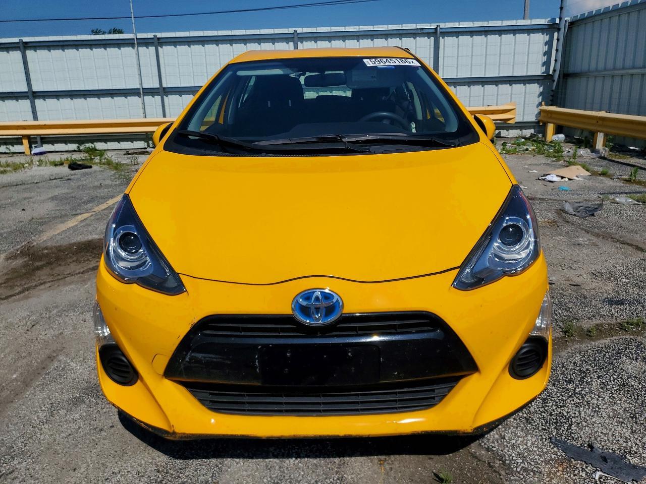 2015 Toyota Prius C Two - Фото 5