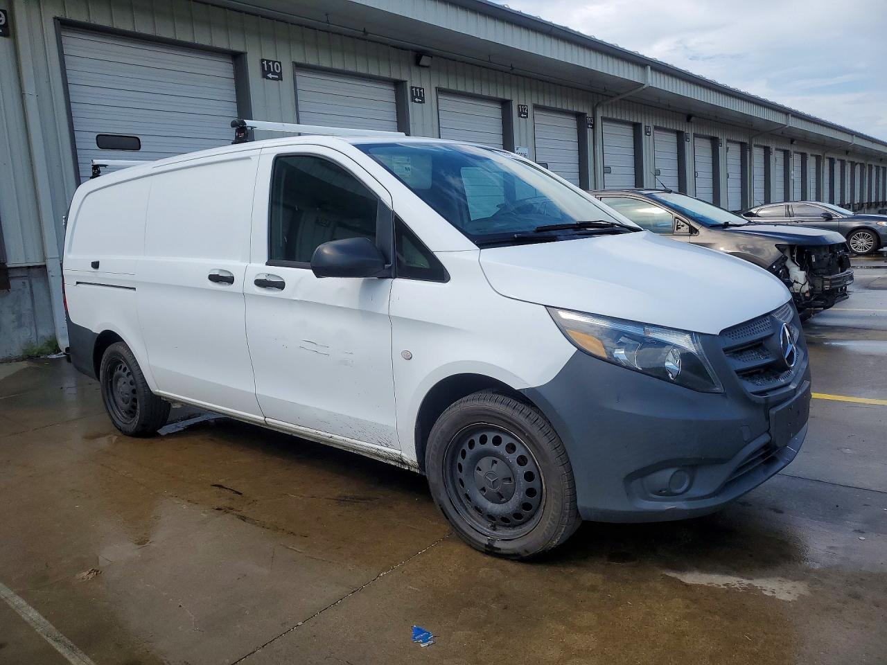 2017 Mercedes-Benz Metris - Image 4