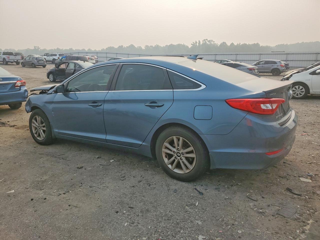 2015 Hyundai Sonata Se - Image 2