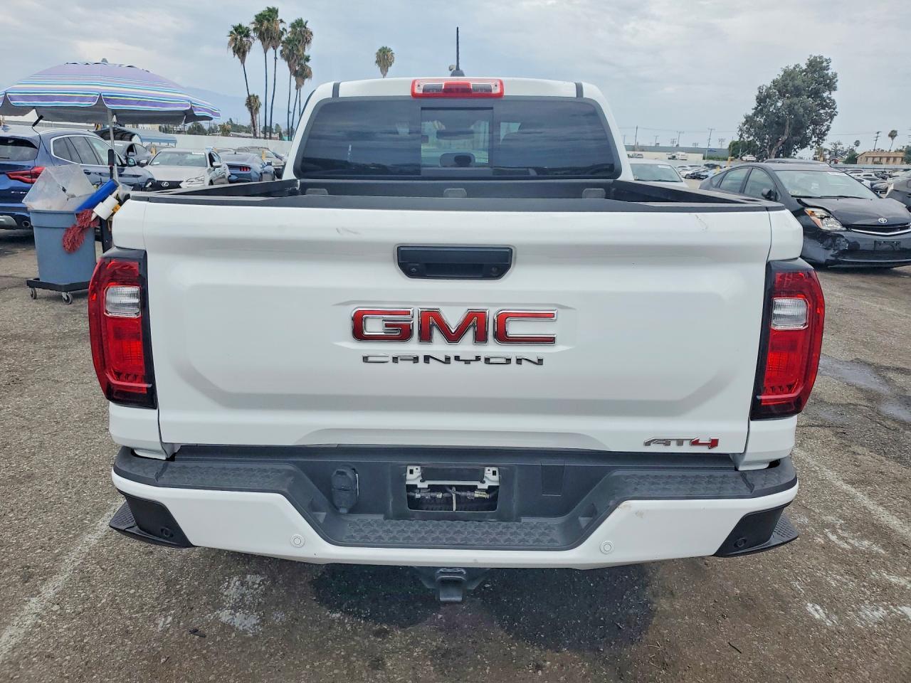 2025 GMC Canyon At4 - Image 6