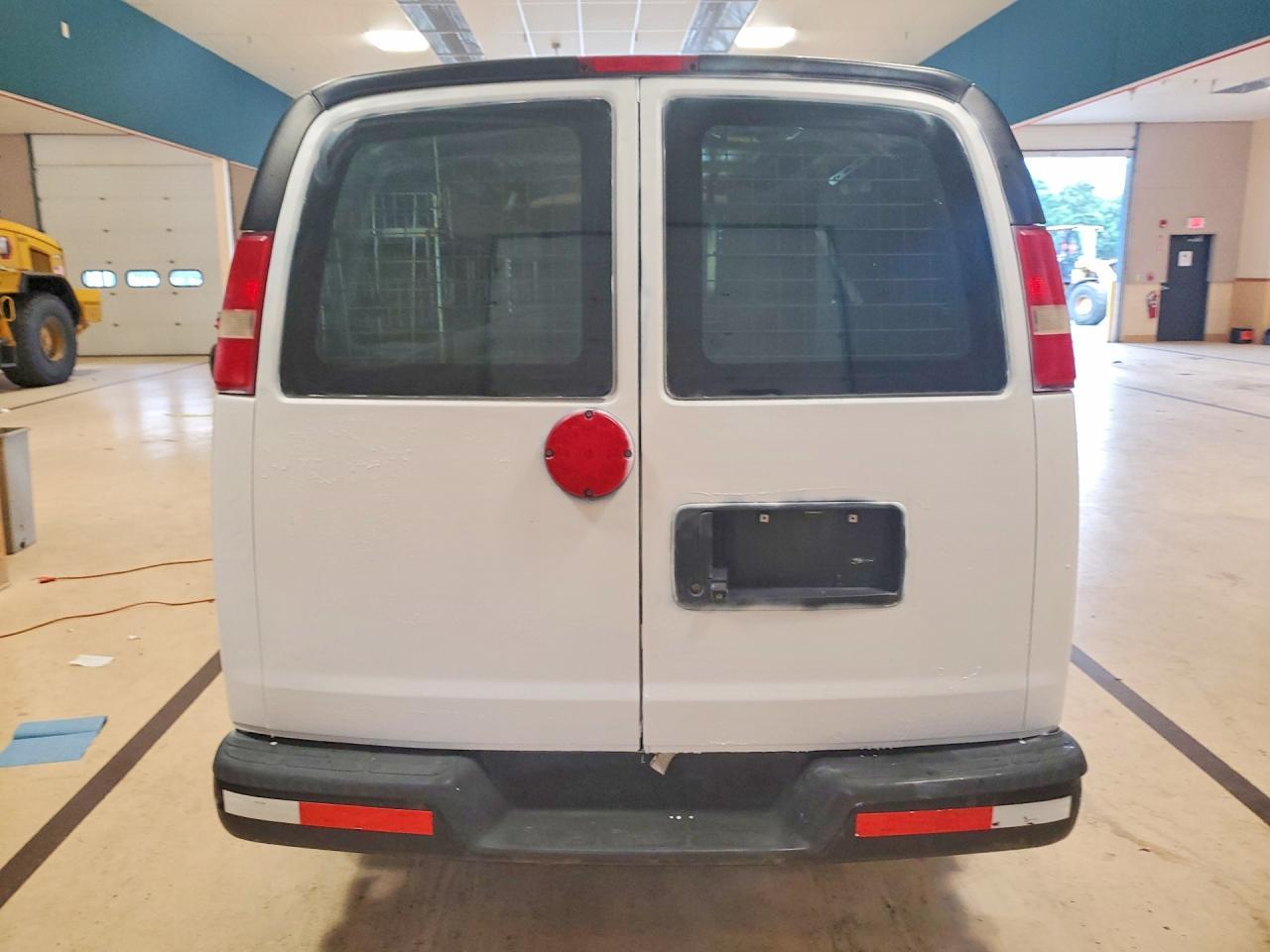 2013 Chevy Express G1500 Cargo - Image 6
