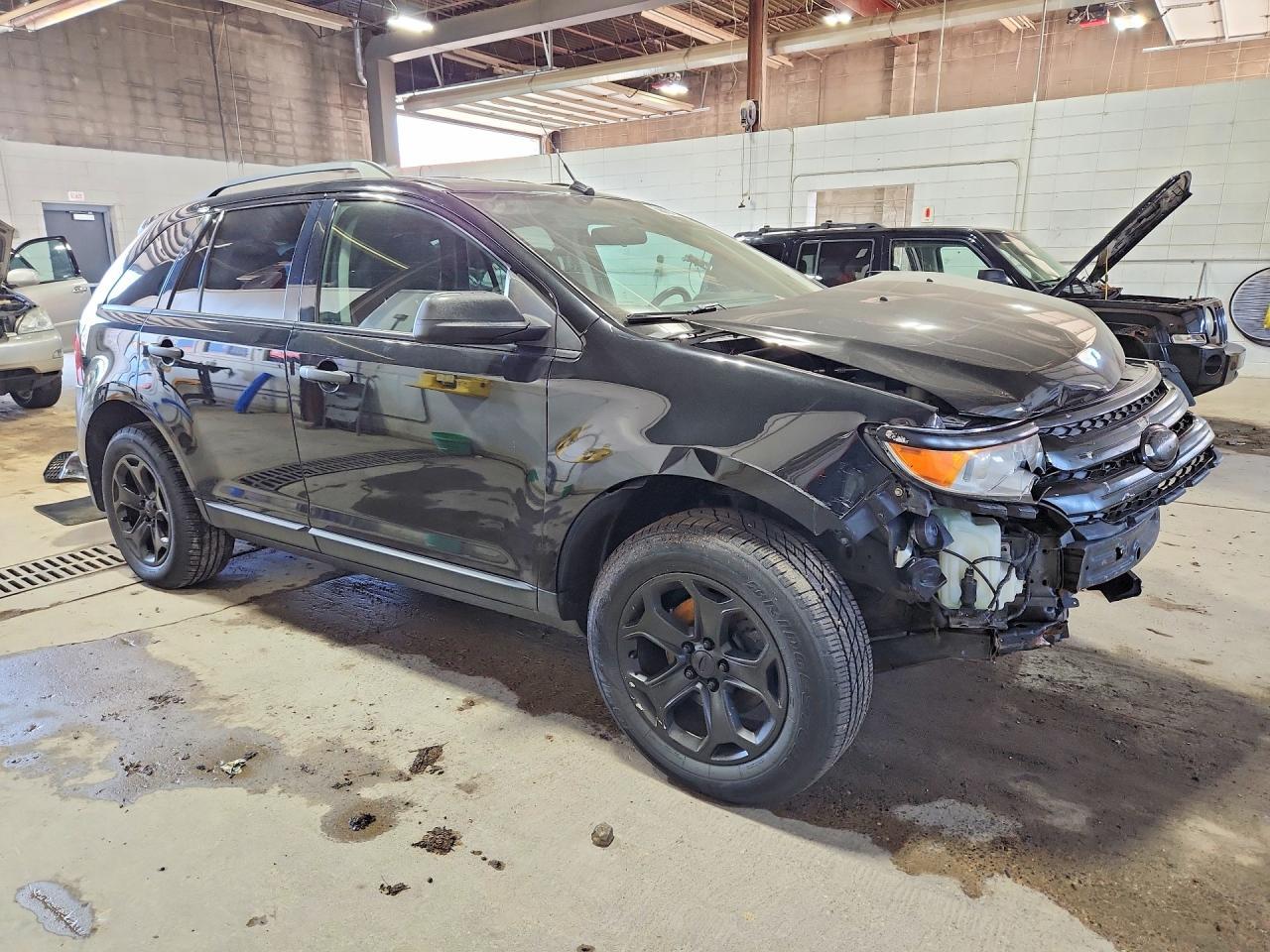 2014 Ford Edge Se - Image 4