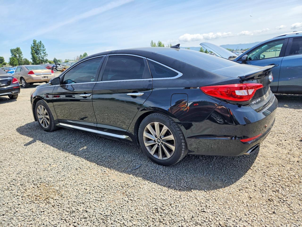 2017 Hyundai Sonata Sport - Фото 2