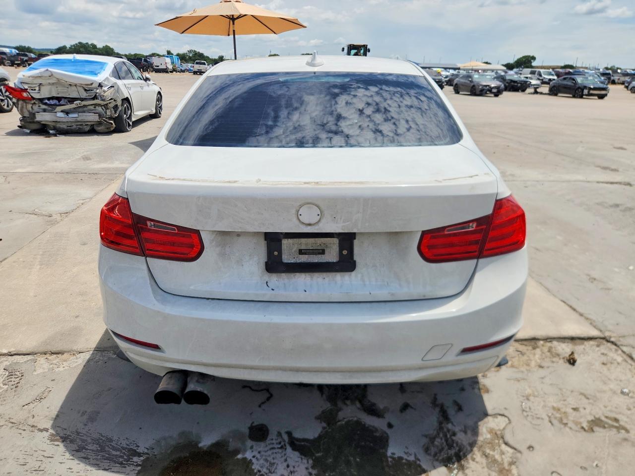 2014 BMW 328 - Image 6
