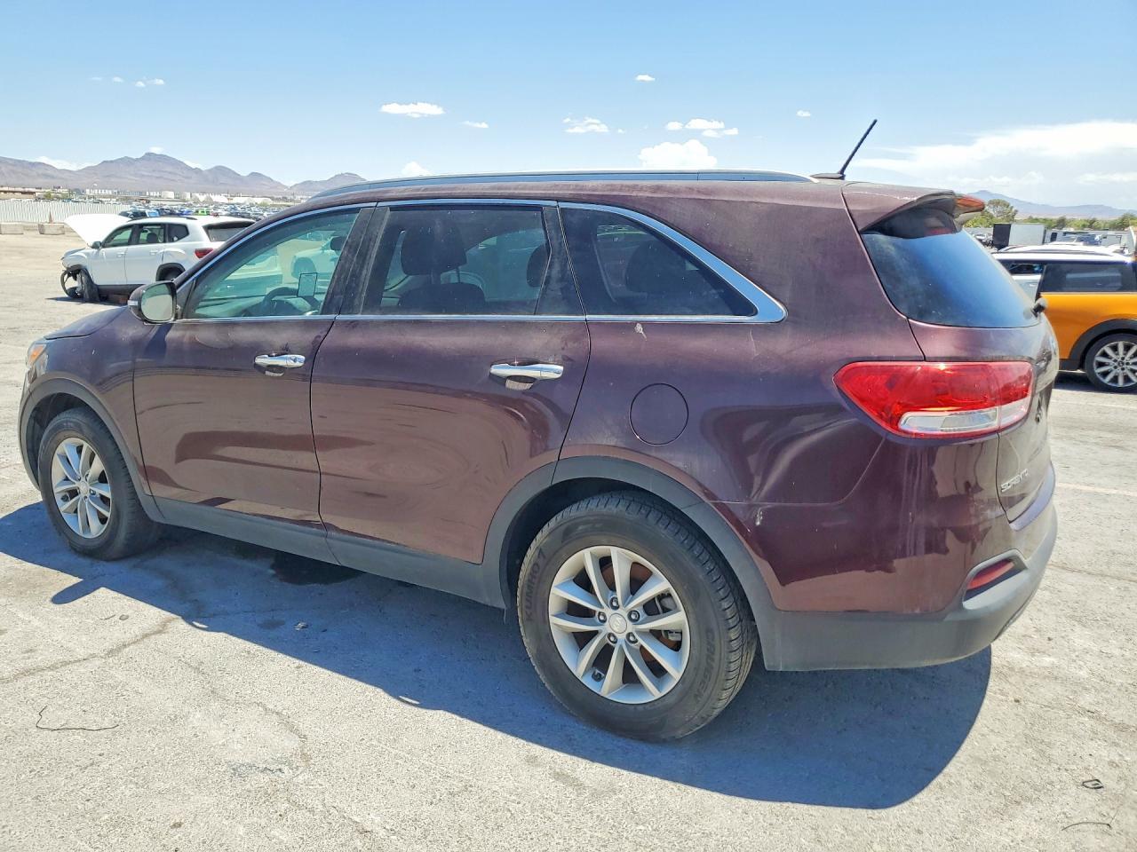 2017 Kia Sorento - Image 2