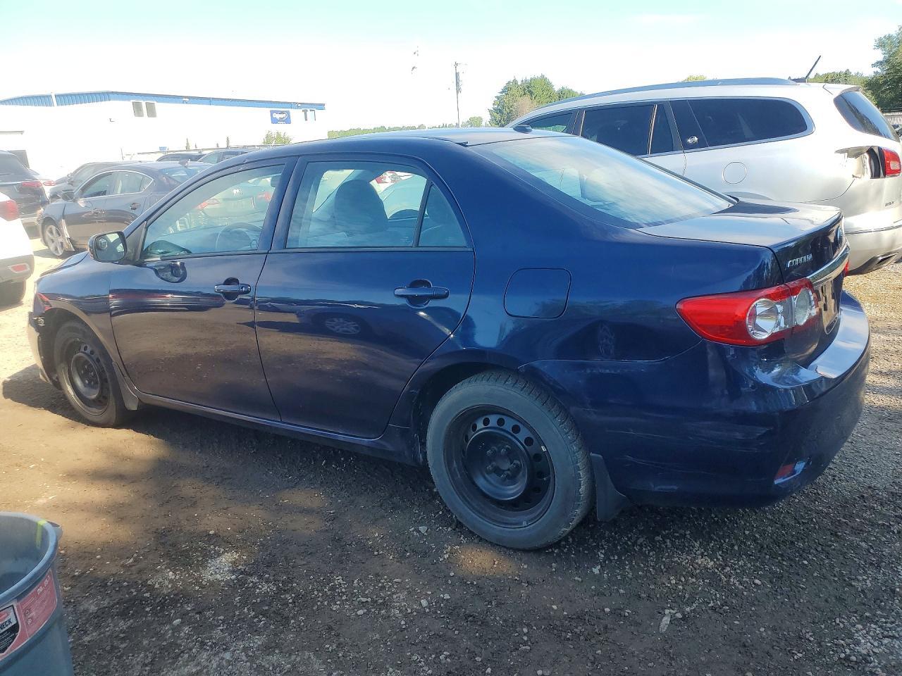 2013 Toyota Corolla L - Фото 2