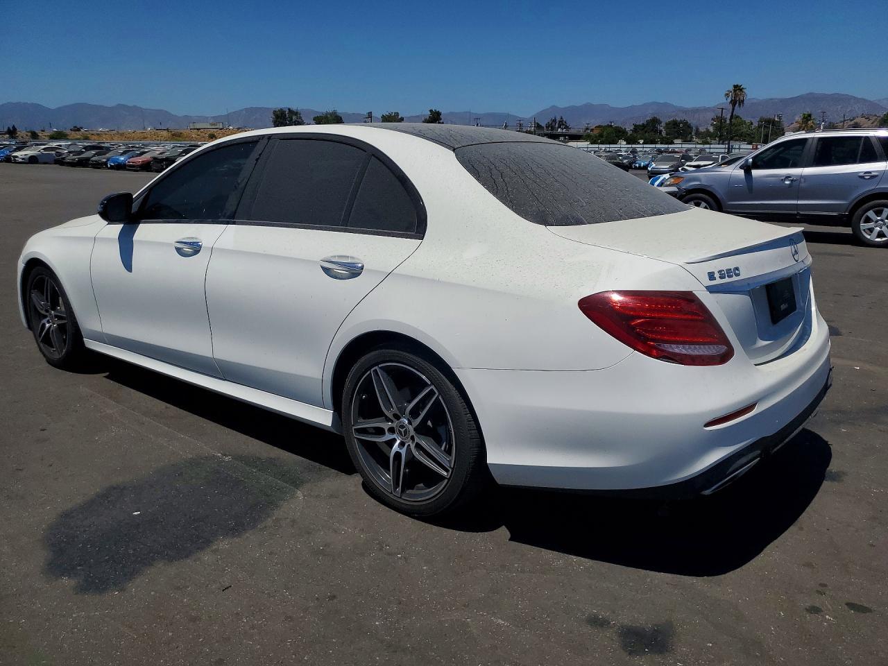 2020 Mercedes-Benz E 350 - Фото 2
