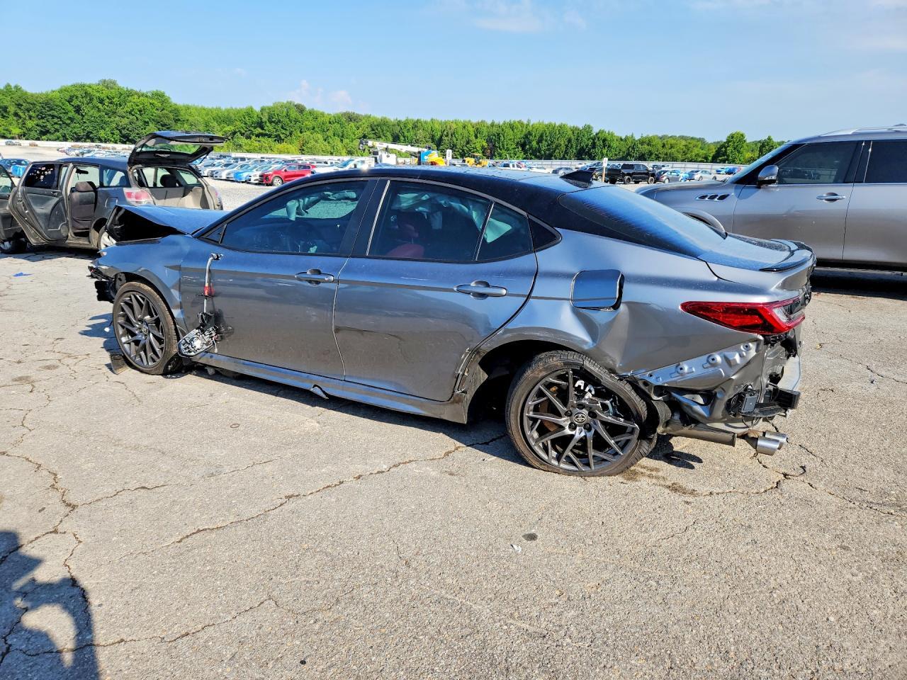 2026 Toyota Camry Xse - Фото 2