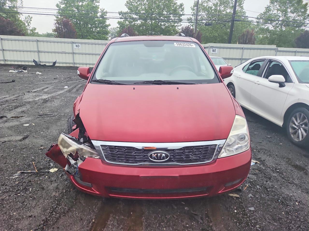 2012 Kia Sedona Lx - Фото 5