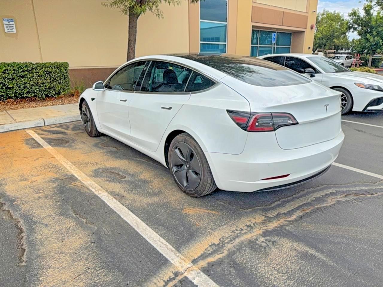2020 Tesla Model 3 - Image 3