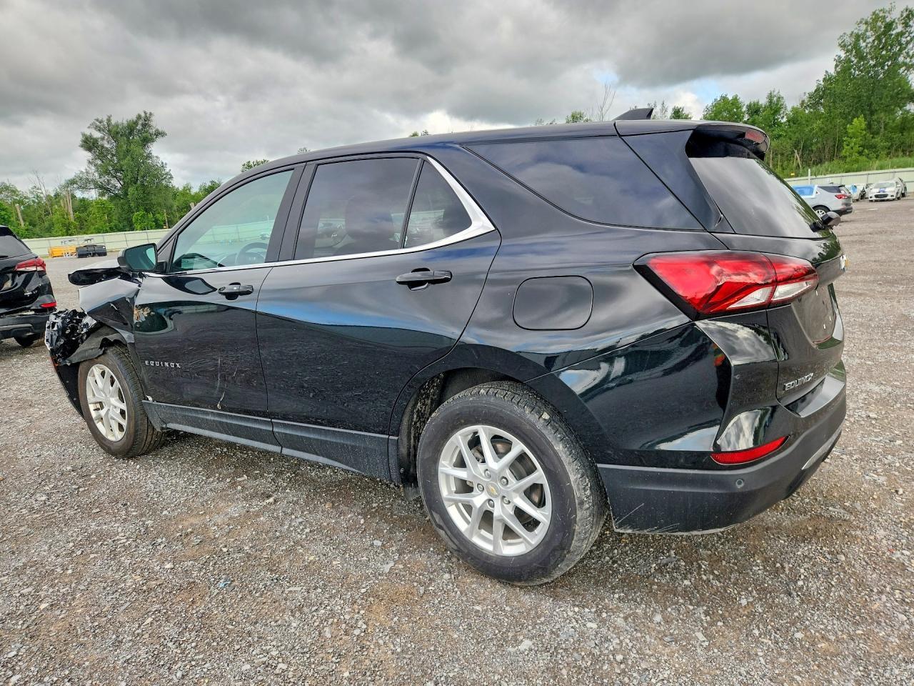 2022 Chevrolet Equinox Lt - Image 2