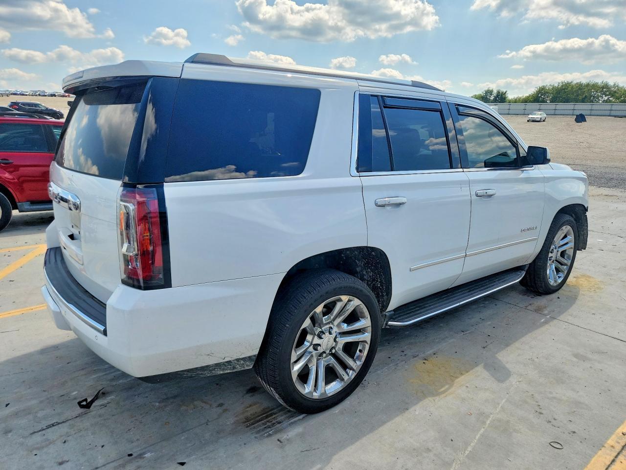 2016 GMC Yukon Denali - Image 3