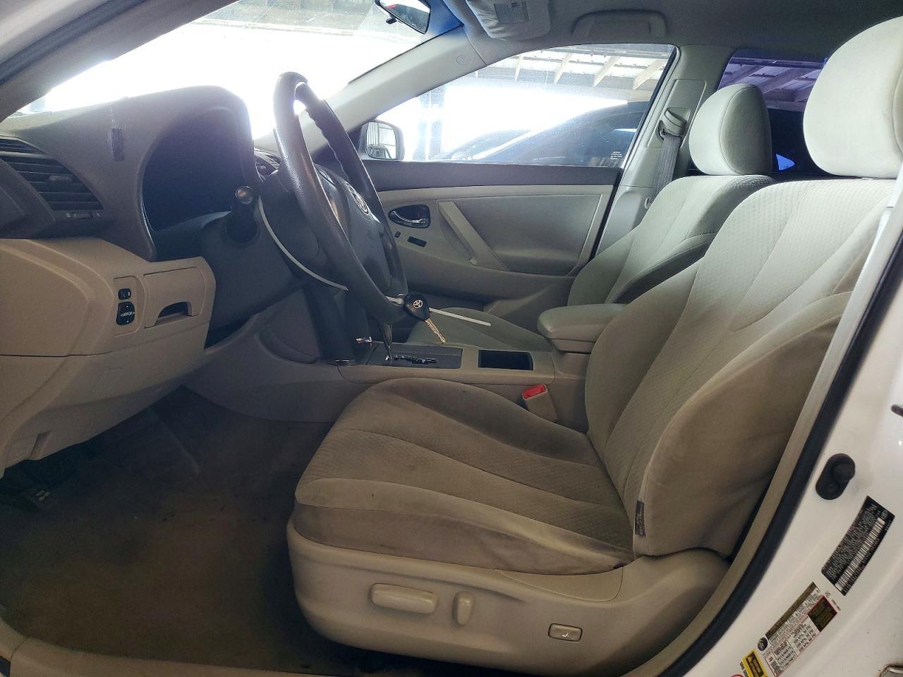 2009 Toyota Camry Le - Фото 7
