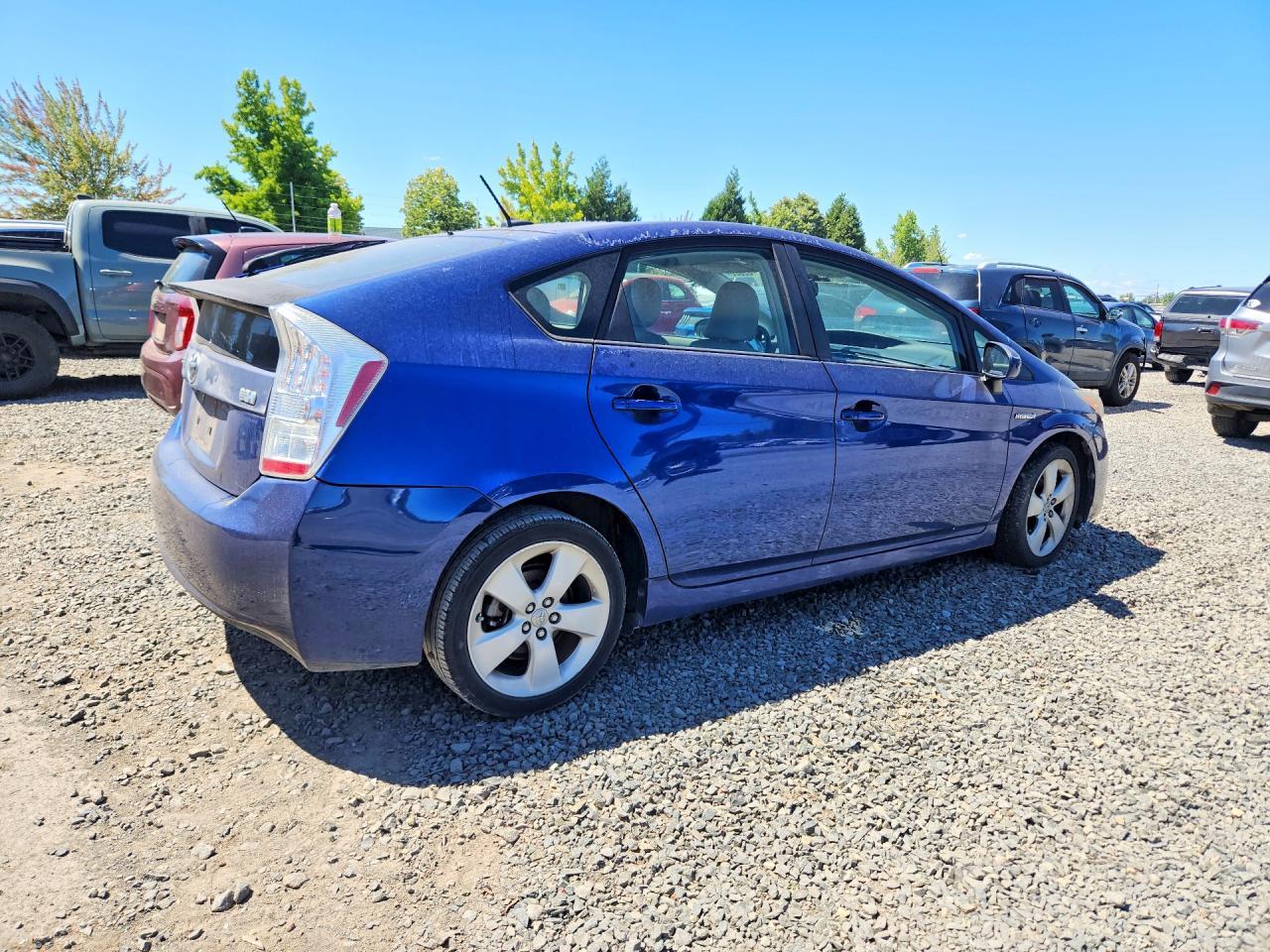 2010 Toyota Prius V - Image 3