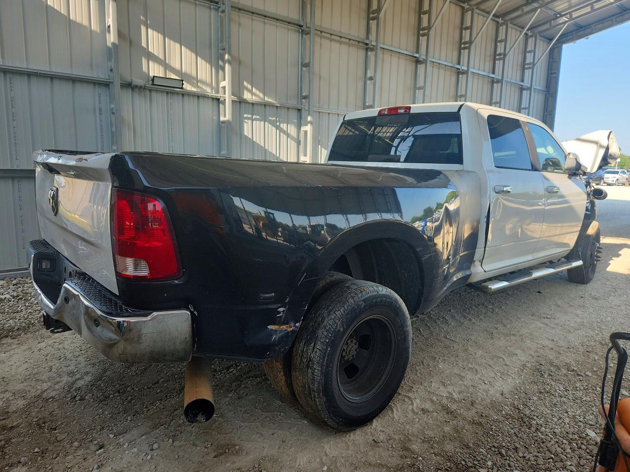 2015 Ram 3500 Slt - Фото 3