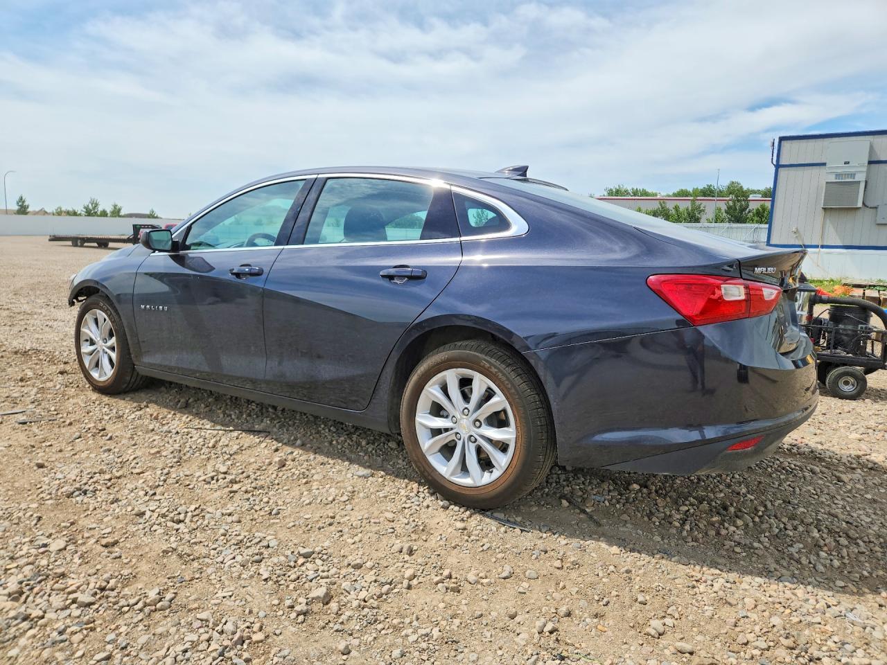 2023 Chevrolet Malibu Lt - Image 2