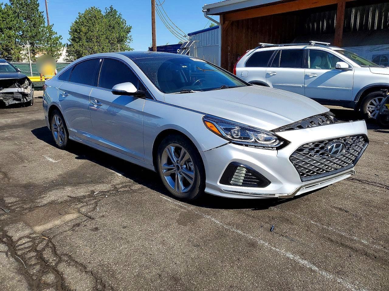 2019 Hyundai Sonata Limited - Image 4