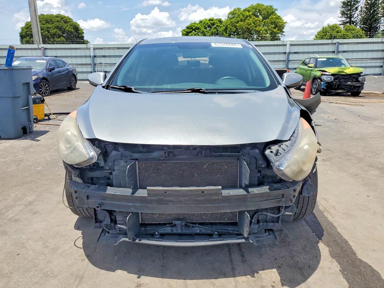 2017 Hyundai Elantra Gt Base - Фото 5