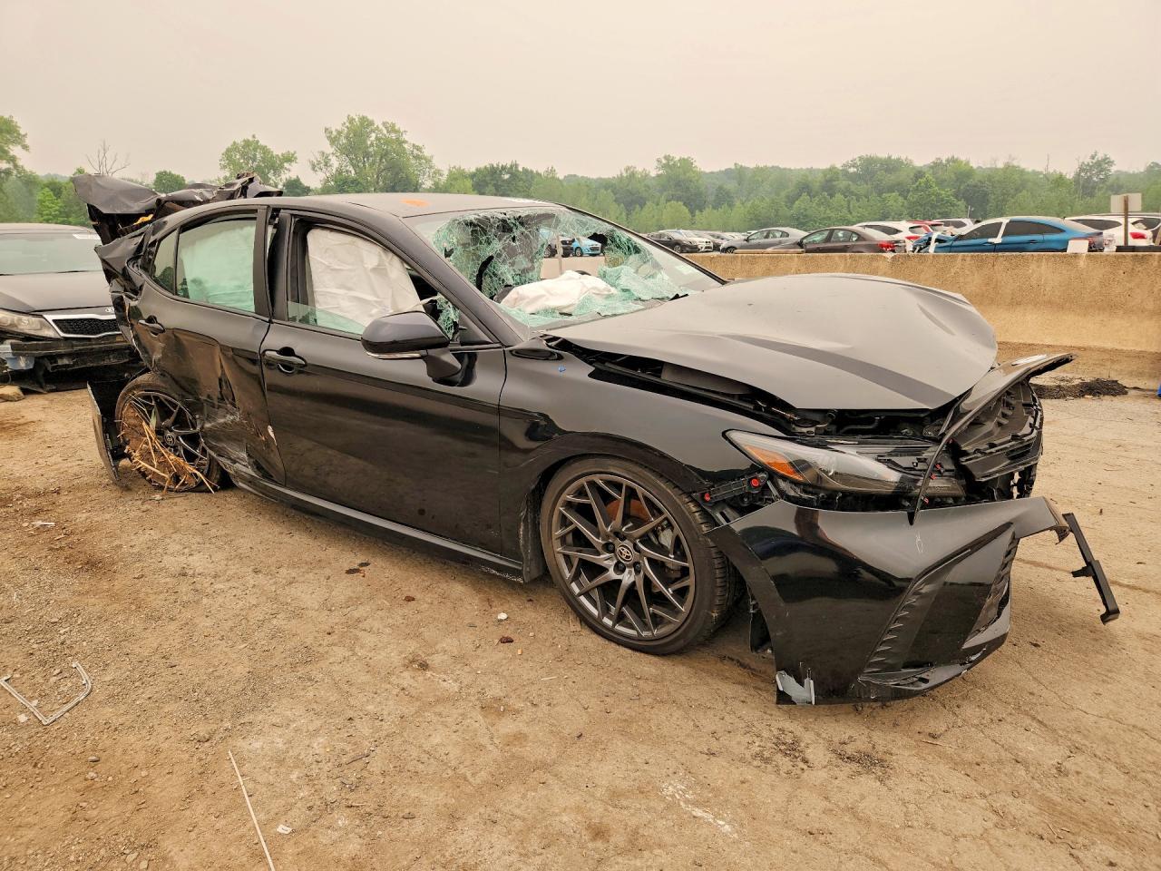 2025 Toyota Camry Se - Фото 4