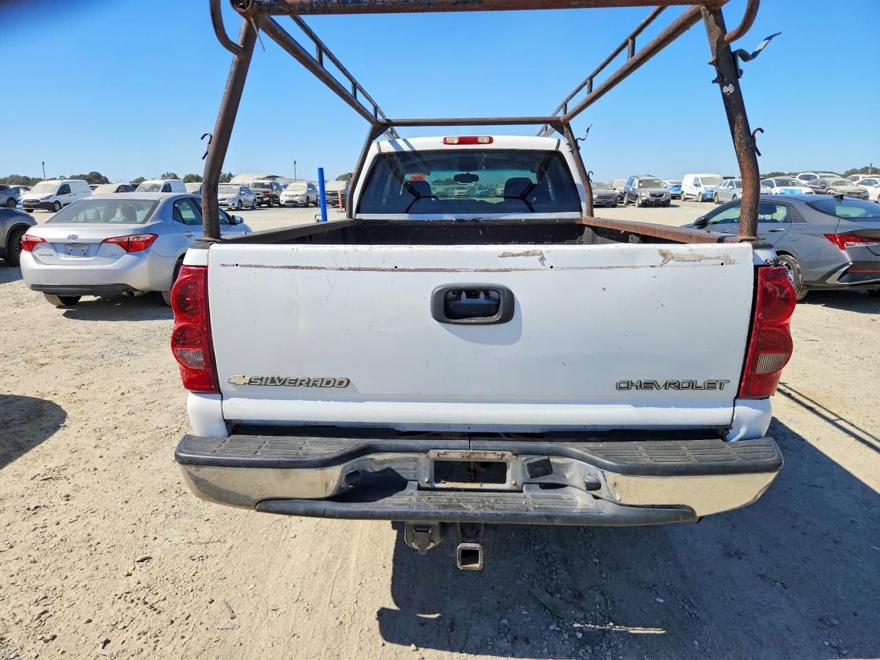2005 Chevrolet Silverado C2500 Heavy Duty - Фото 6