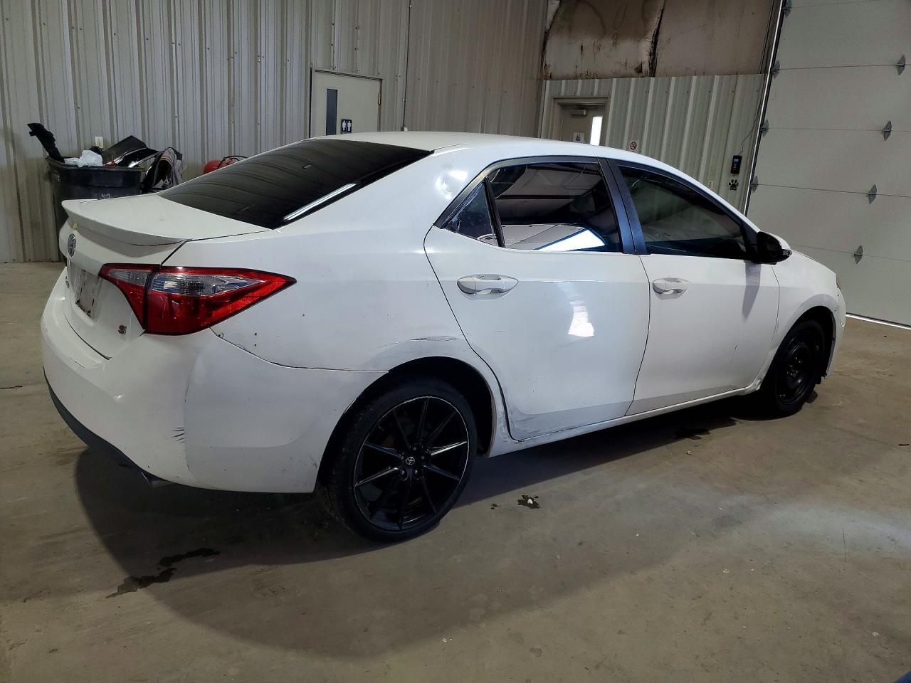 2016 Toyota Corolla S - Фото 3