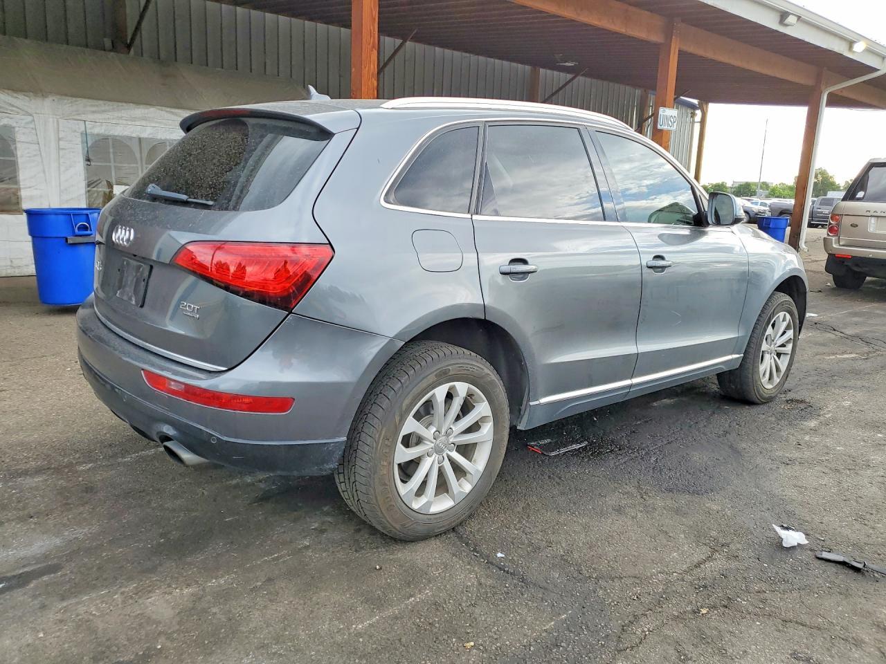 2013 Audi Q5 Premium Plus - Image 3