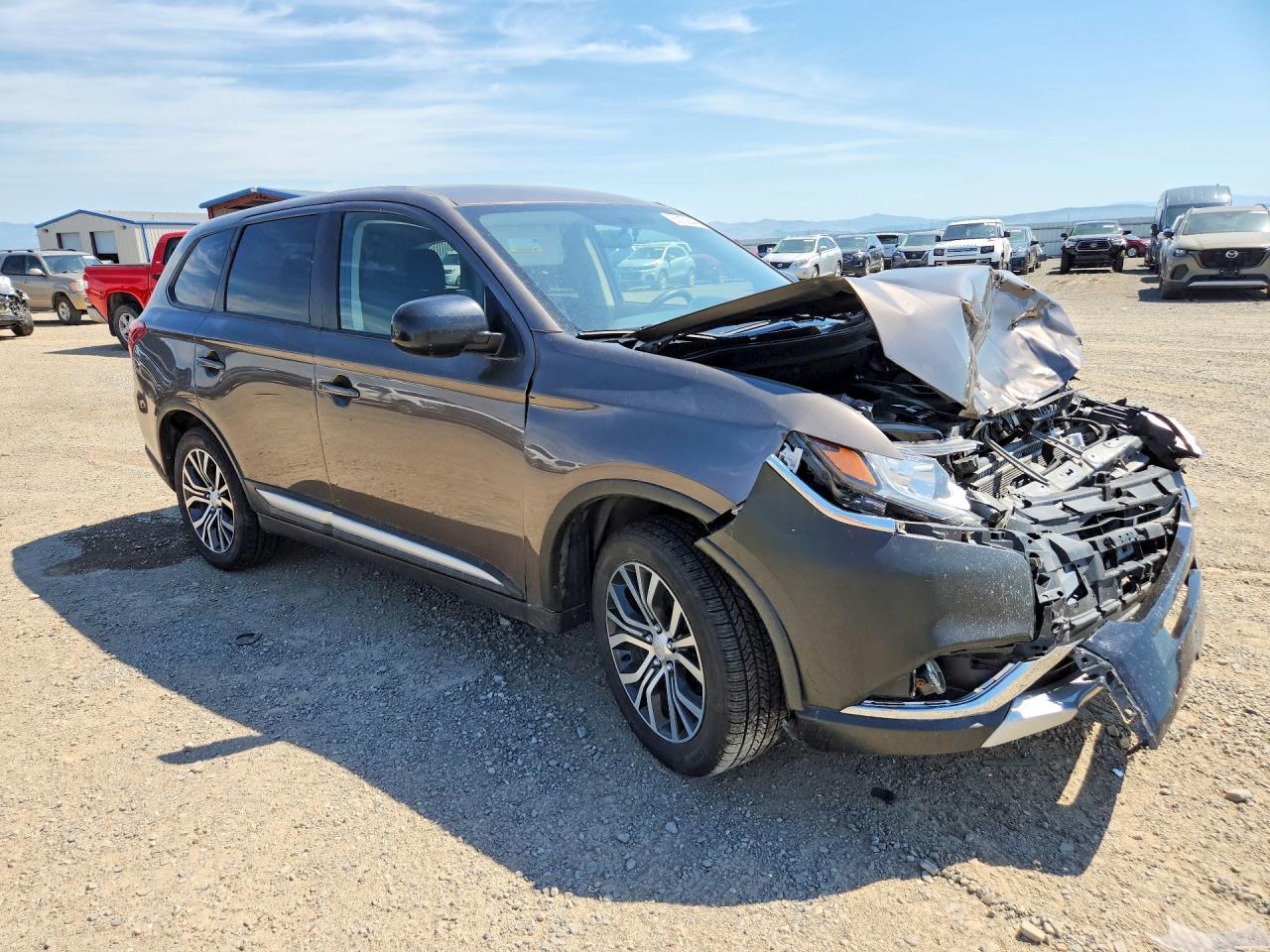 2018 Mitsubishi Outlander Es - Image 4