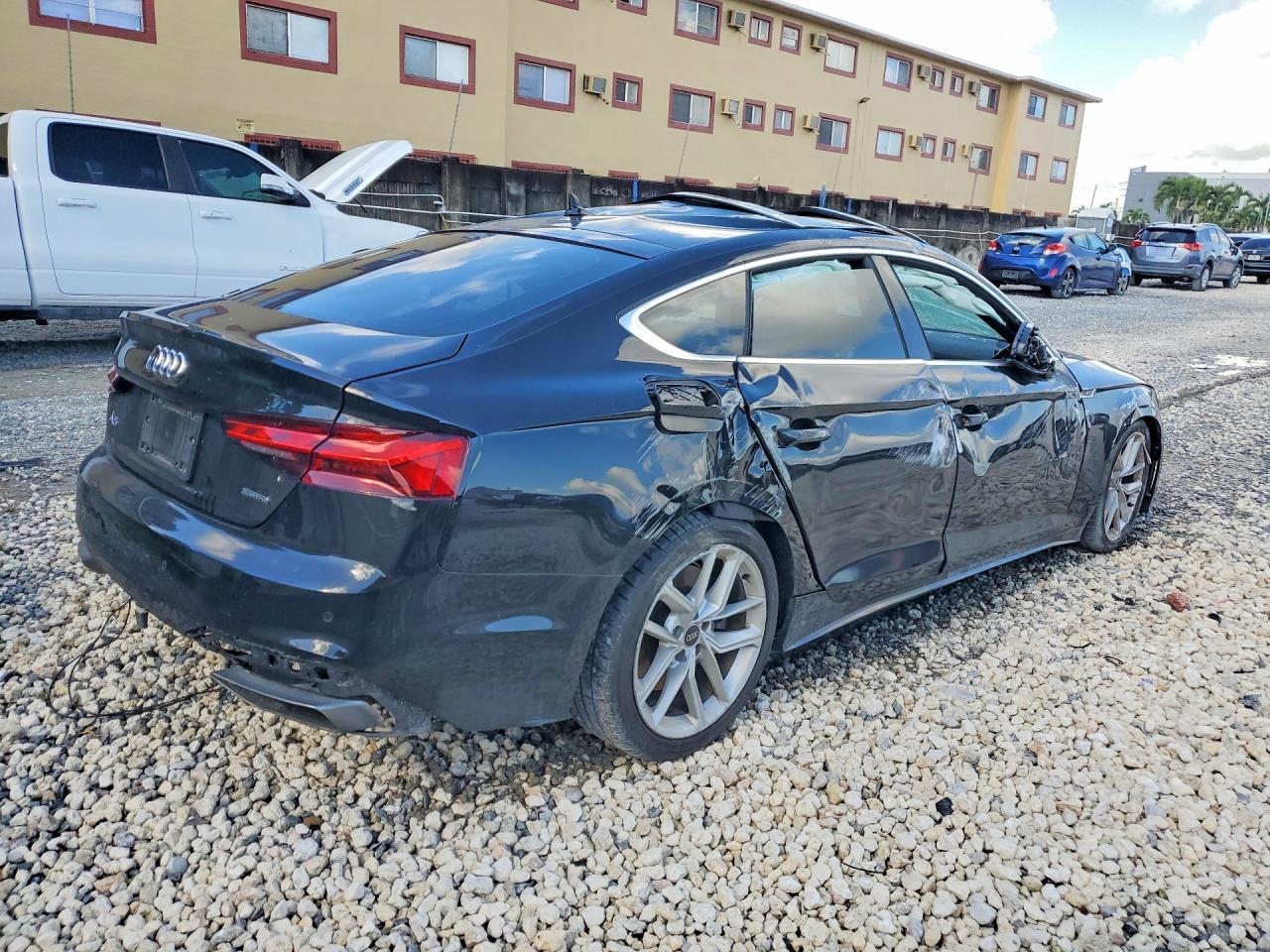 2023 Audi A5 Premium 45 - Фото 3