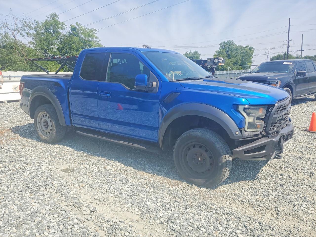 2017 Ford F150 Raptor - Image 4