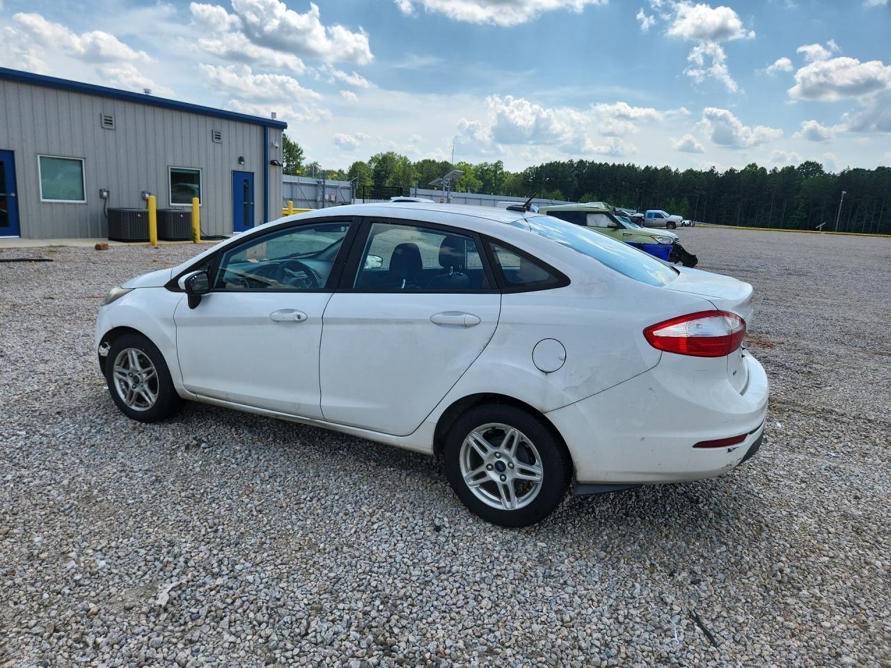 2018 Ford Fiesta Se - Фото 2