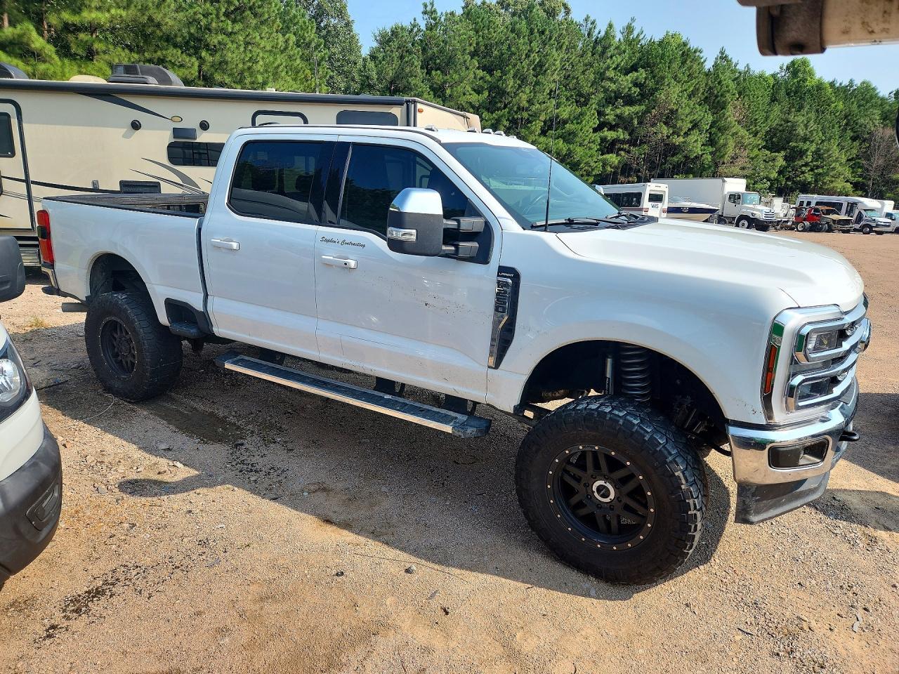 2024 Ford F250 Super Duty - Фото 4